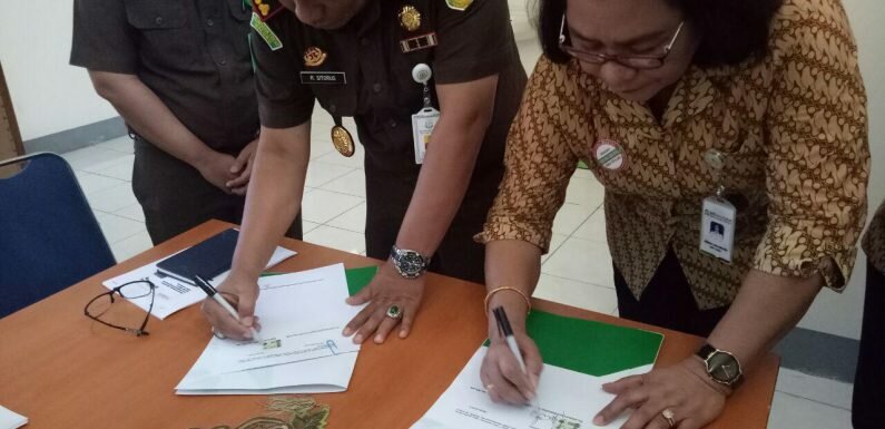Kejari Maluku Tengah -BPJS Kesehatan teken MoU