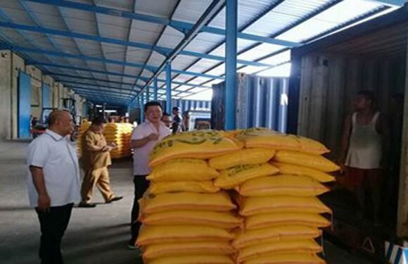 Staf Ahli Kemendag RI Pantau Stok Barang di Ambon