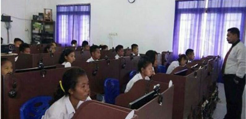 Meski Kurang Fasilitas Komputer,SMK Hoiriwa Sukses Gelar UNBK
