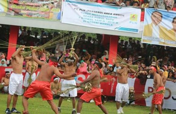 Sahuburua: Tradisi Pukul Sapu Bisa Jadi Lokomotif Penggerak Sektor Wisata