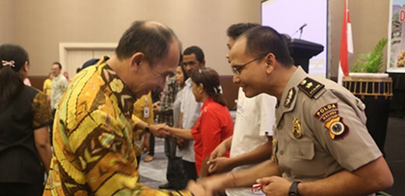 RS Bhayangkara Terima Bantuan Ambulans Dari Pemprov Maluku