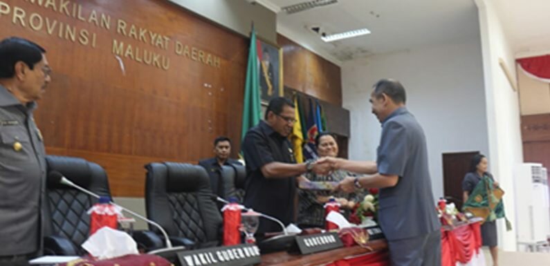 Pemprov Sampaikan 5 Ranperda ke DPRD