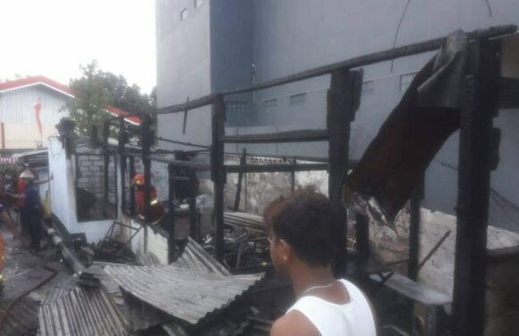 Salon & RM di Samping Pertamina Benteng Hangus Terbakar