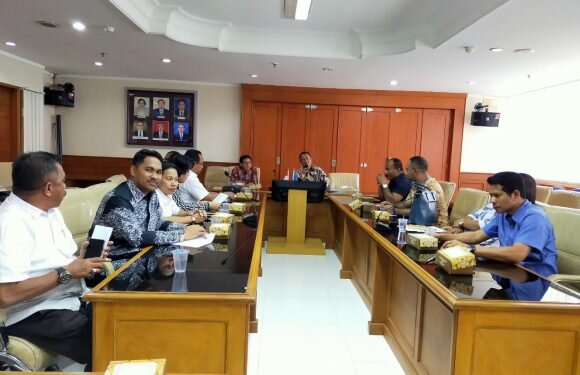 Sejumlah Persoalan Disoroti DPRD Ambon ke Kemendikbud