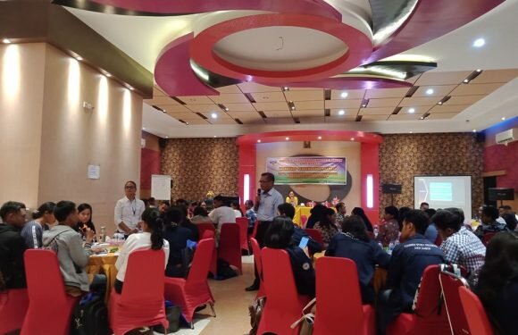 100 Mahasiswa IAKN Ambon Dilatih Kemampuan Bersastra