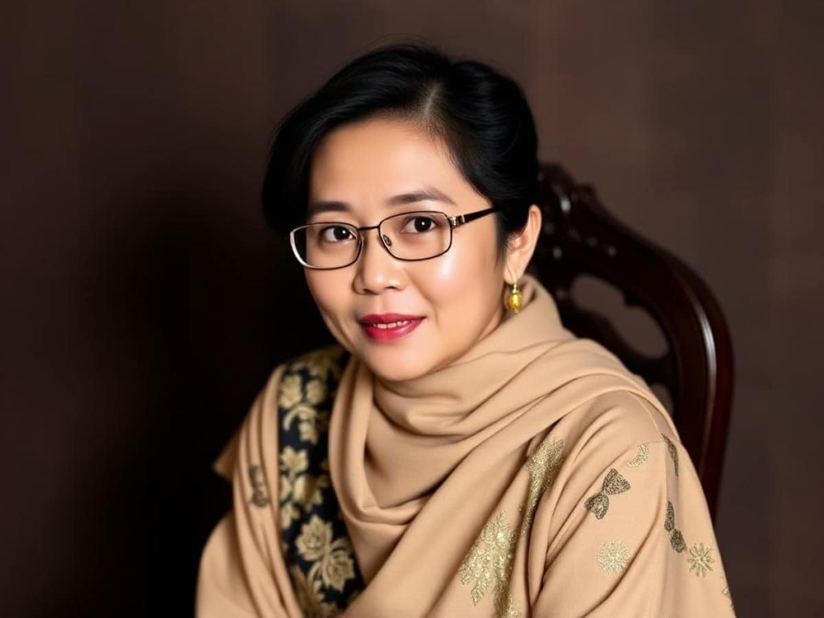 Sena Sukarya dan Emosi di Balik Tata Rias 'Mencari Semar' Teater Koma