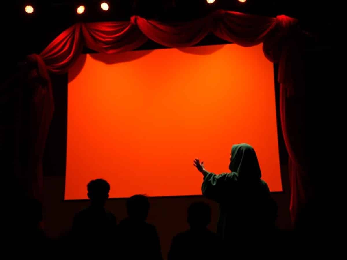 Di Balik Panggung 'Mencari Semar' Produksi Teater Koma: Rima Ananda dan Kostum Futuristik Penuh Makna