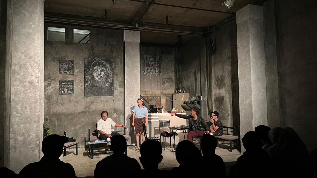 Pentas Usai, Kesadaran Dimulai: Catatan Setelah “Tolong, Jajah Kami” di Ngaos Art Foundation Tasikmalaya