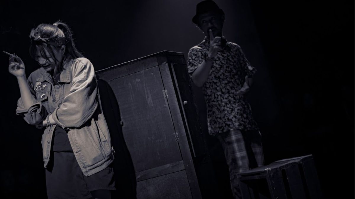 Di Kotak Hitam Itu Ada 'Akting di Hadapan Tuhan', Penonton Keluar dengan Lelah