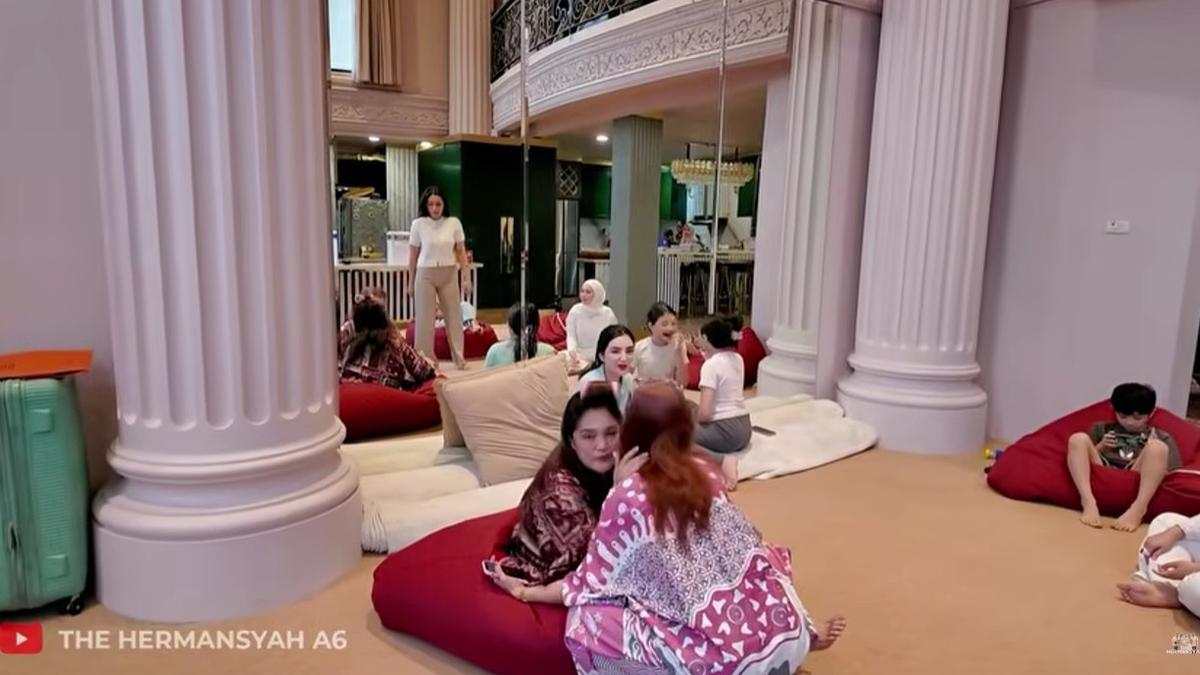 8 Potret Pilar Dalam Rumah Anang Hermansyah dan Ashanty di Cinere, Interior Megah Bak Istana