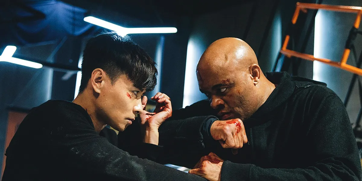 Sinopsis Film THE INVINCIBLE DRAGON, Senin 16 Februari 2026 Tayang Pukul 23.30 WIB