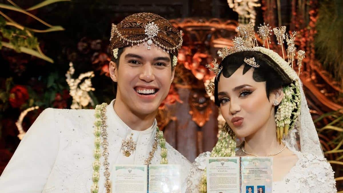 Dari Raffi Ahmad Hingga Ayu Ting Ting, Ini 6 Potret Artis Kondangan Pernikahan El Rumi dan...
