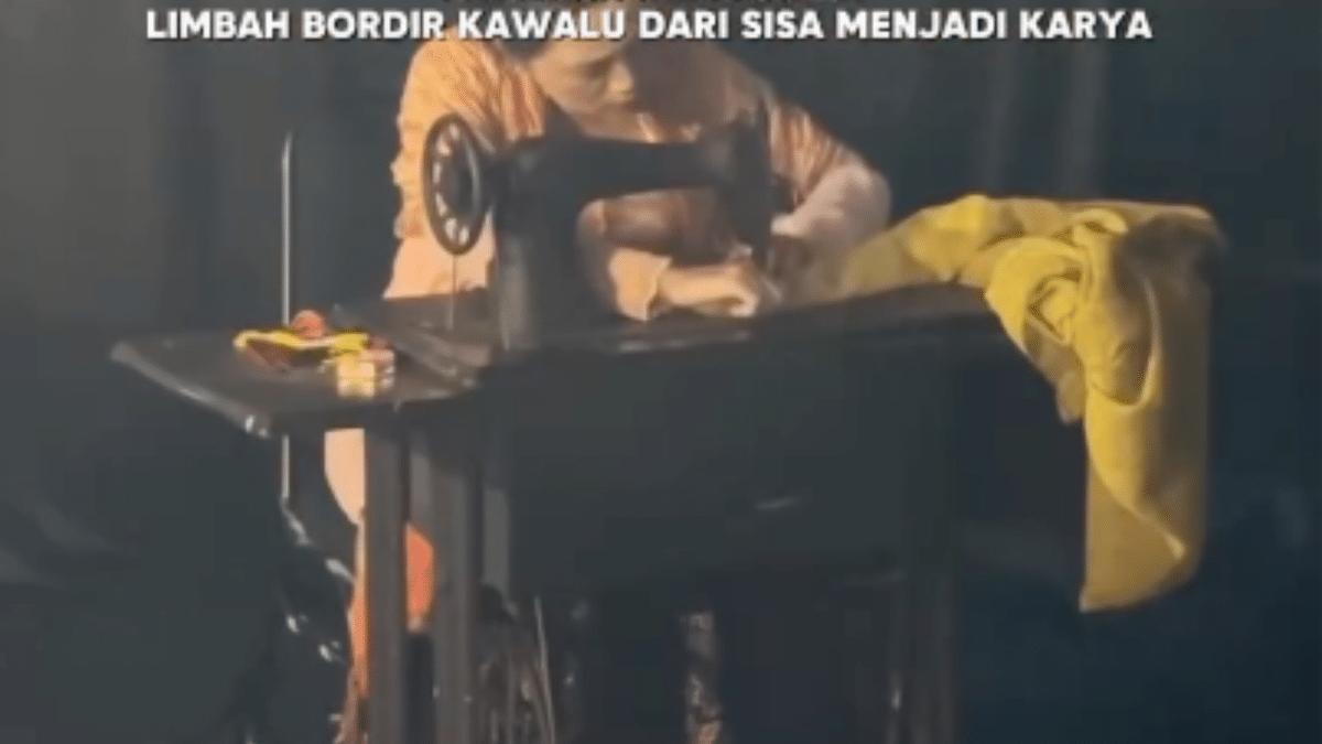 Umayah, Perempuan Penyulam Harapan Sejarah Bordir Tasikmalaya Dalam Monolog 'Nu Ngancik Ti Lembur Tanjung'