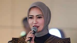 Mella Noviani Bahas Luka Masa Lalu di Buku Baru, Ingatkan Perempuan Berhak Didengar