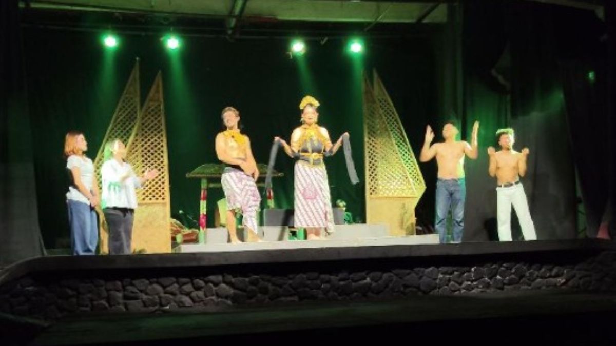 Ngaos Art Melawat Kota Inten: Antara Nostalgia, Teknik, dan Meta Teater yang Justru Terlewat