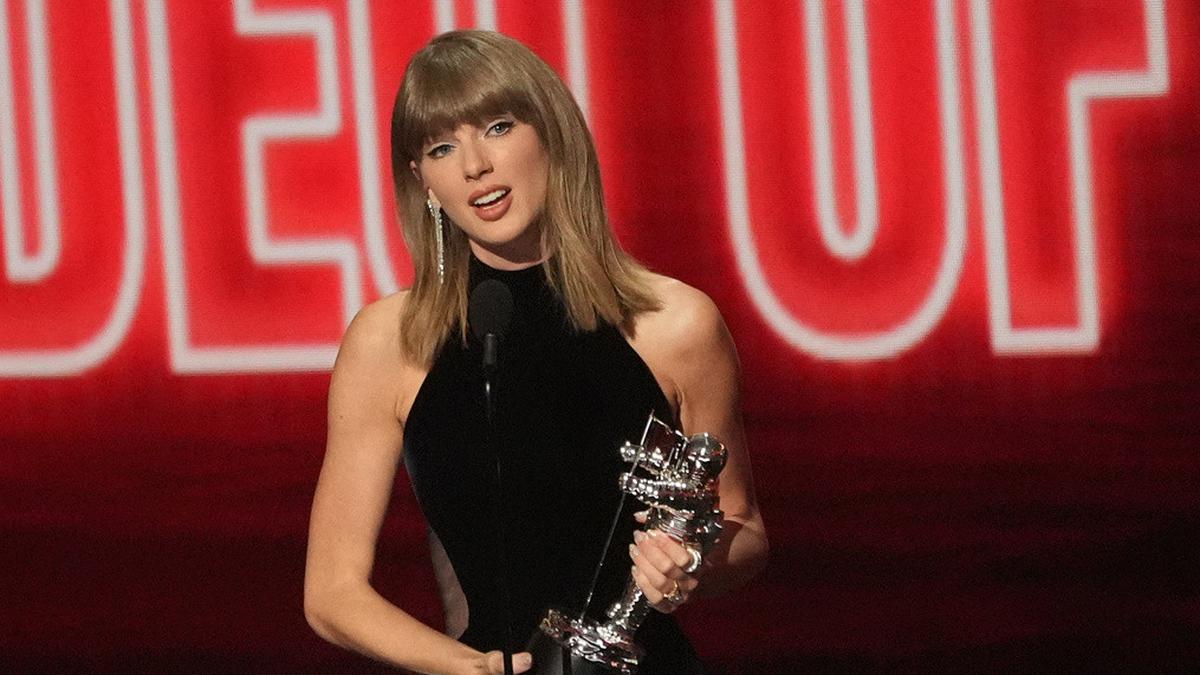 Taylor Swift Jadi Artis Pertama yang Raih Artist Director Honors di MTV VMA 2026